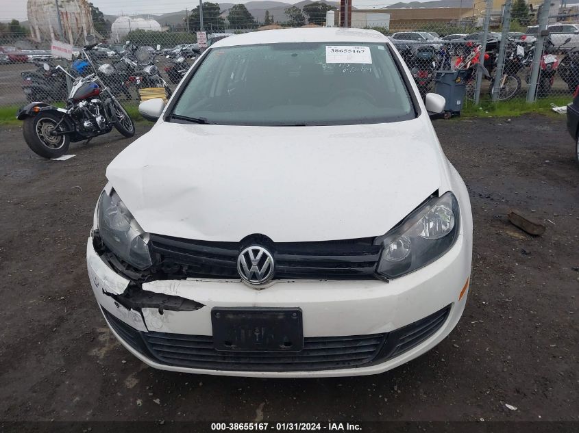 2014 VOLKSWAGEN GOLF 2.5L - WVWDB7AJ9EW009666
