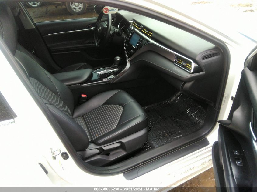 2018 TOYOTA CAMRY L/LE/XLE/SE/XSE - 4T1B11HK9JU612771