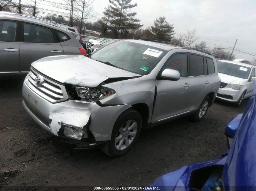 2013 TOYOTA HIGHLANDER PLUS/SE - 5TDBK3EH9DS185798