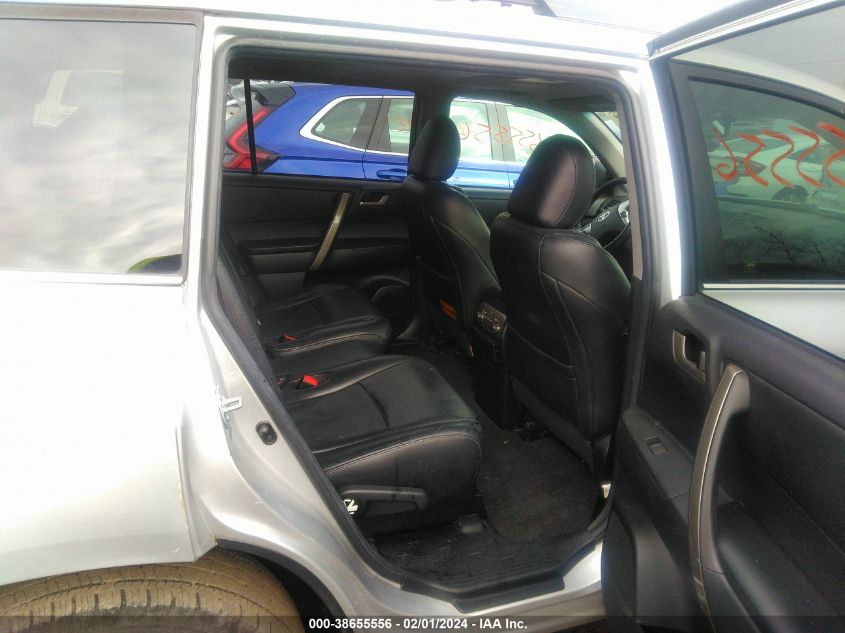 2013 TOYOTA HIGHLANDER PLUS/SE - 5TDBK3EH9DS185798