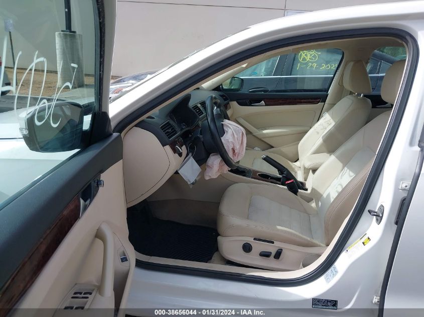 2013 VOLKSWAGEN PASSAT SEL - 1VWCN7A38DC033085
