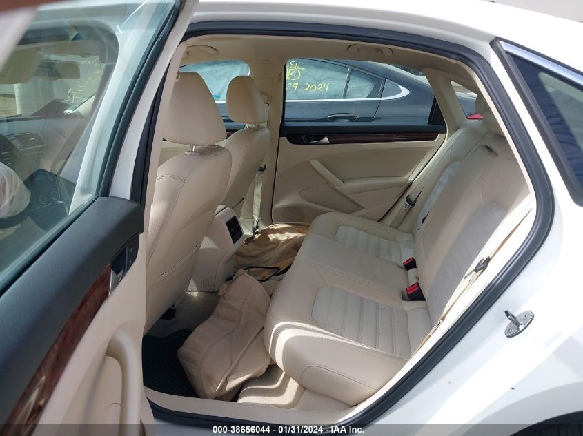 2013 VOLKSWAGEN PASSAT SEL - 1VWCN7A38DC033085