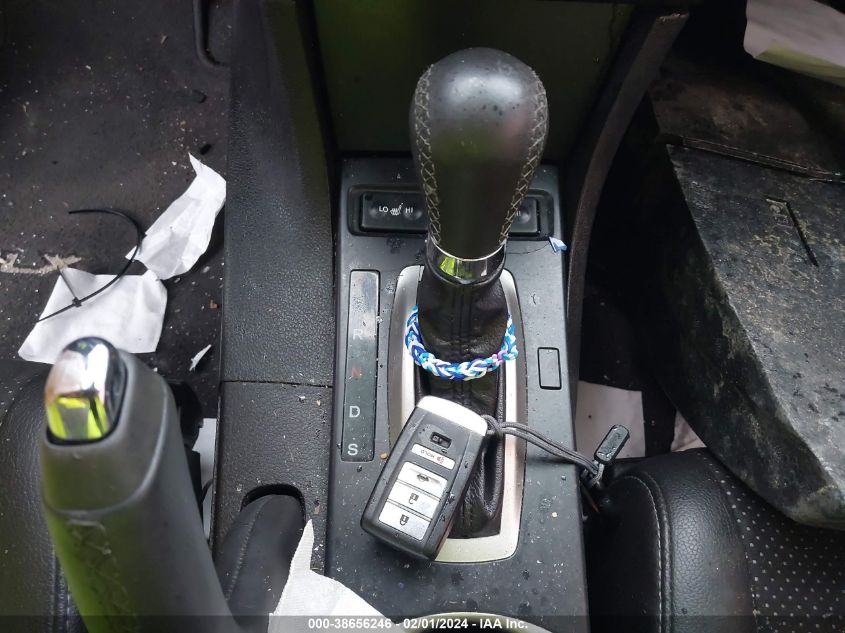 2016 ACURA ILX PREMIUM/TECHNOLOGY - 19UDE2F8XGA008172