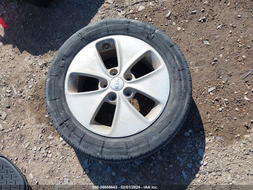 2015 KIA SOUL - KNDJN2A29F7193038