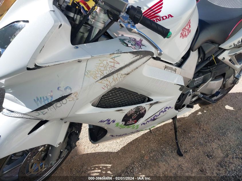 2006 HONDA VFR800 JH2RC46136M800953