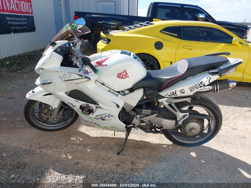 2006 HONDA VFR800 JH2RC46136M800953
