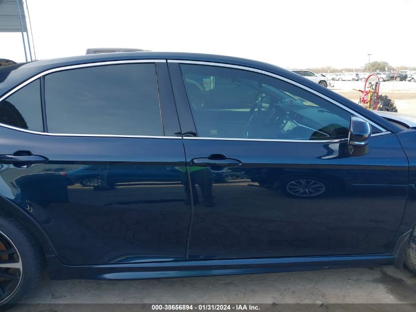 2018 TOYOTA CAMRY XSE - 4T1B61HK4JU587604