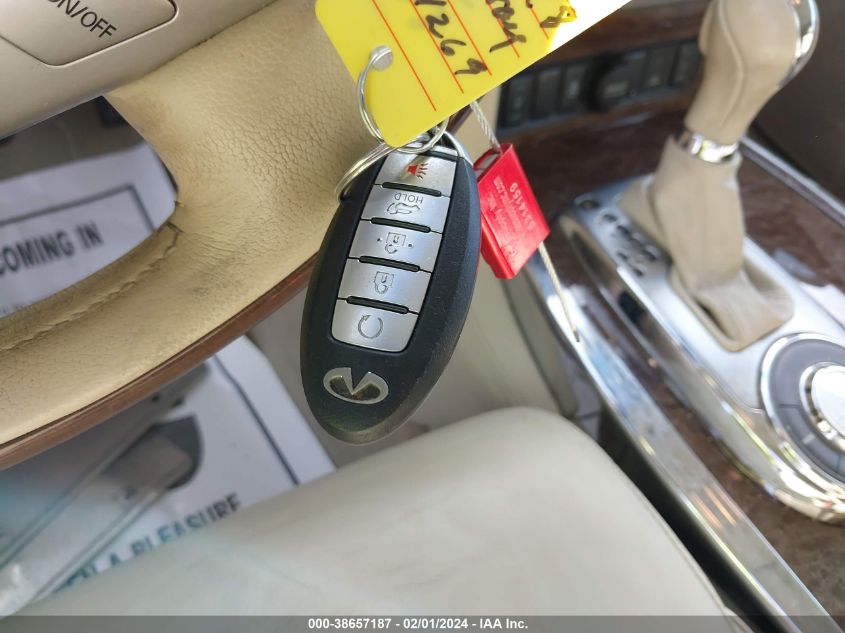 2016 INFINITI QX80 - JN8AZ2NF4G9614269