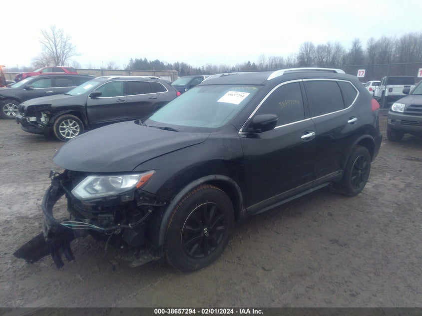 VIN KNMAT2MT2JP519975 2018 NISSAN ROGUE S/SV