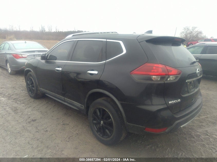 VIN KNMAT2MT2JP519975 2018 NISSAN ROGUE S/SV