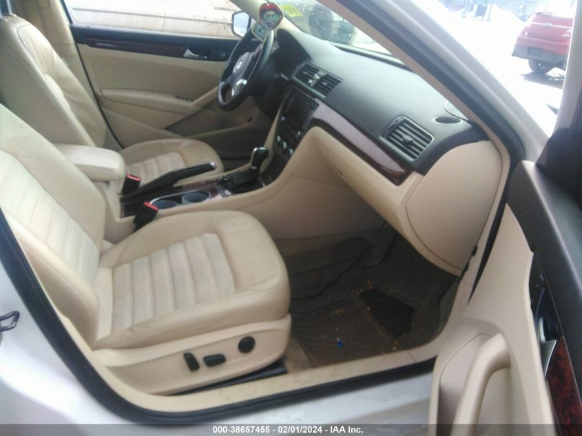 2013 VOLKSWAGEN PASSAT SEL - 1VWCN7A38DC146759