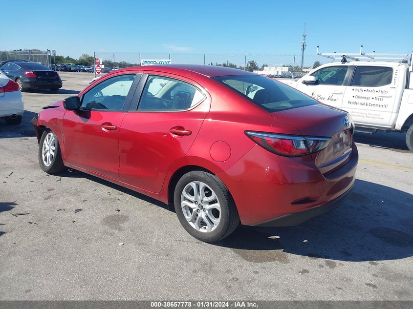 VIN 3MYDLBYVXHY184483 2017 TOYOTA YARIS IA