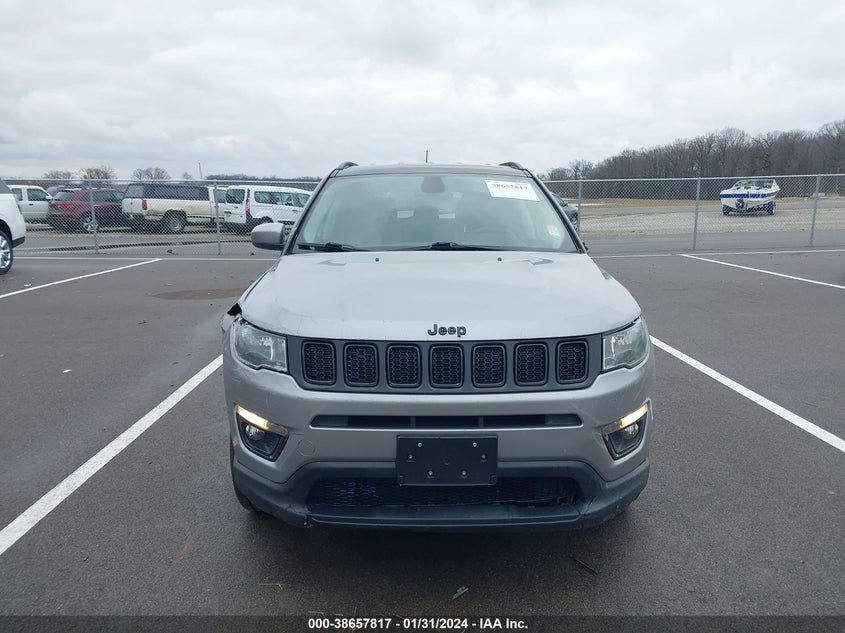 VIN 3C4NJDBB3KT647278 2019 JEEP COMPASS ALTITUDE 4X4