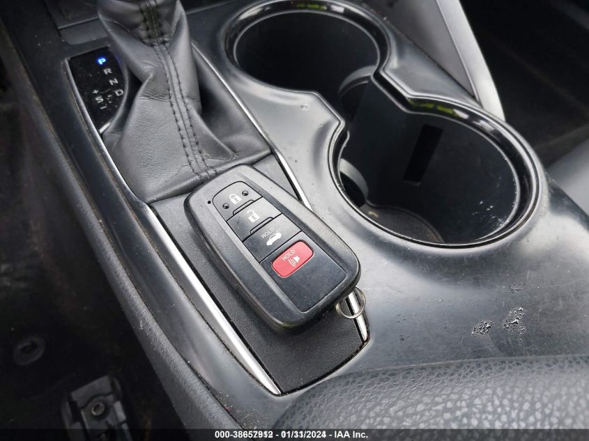 2018 TOYOTA CAMRY SE - JTNB11HK6J3042461