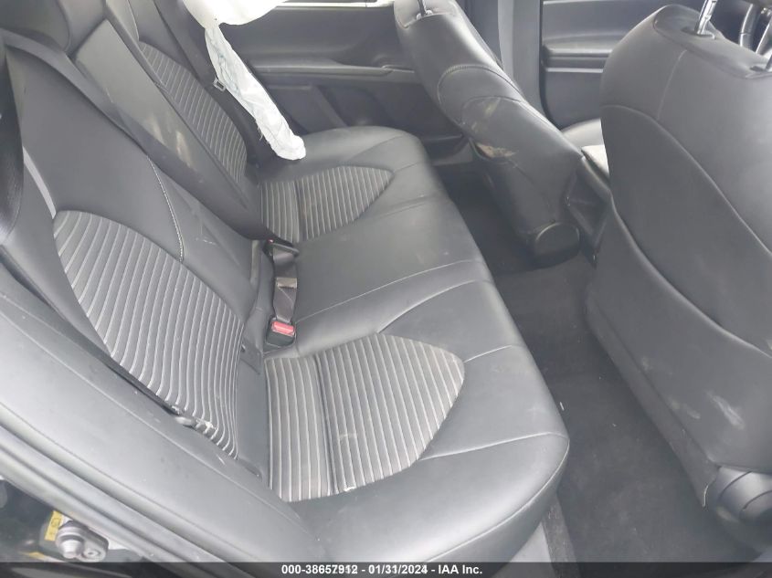 2018 TOYOTA CAMRY SE - JTNB11HK6J3042461