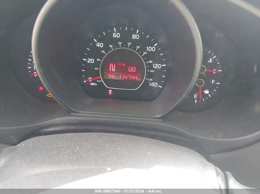 2016 KIA SOUL - KNDJN2A27G7848573