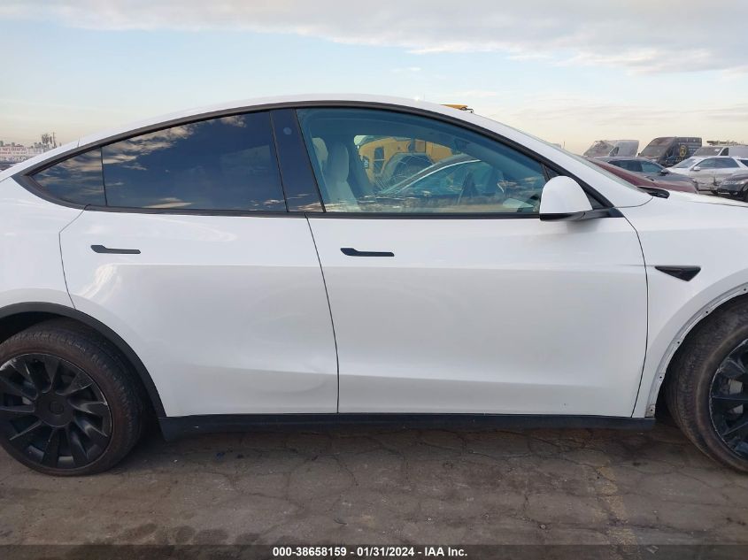 2021 TESLA MODEL Y - 5YJYGDEE8MF216289