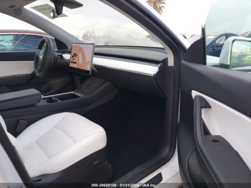 2021 TESLA MODEL Y - 5YJYGDEE8MF216289