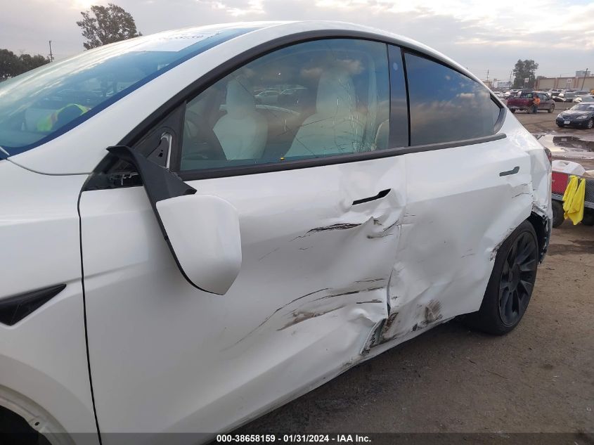 2021 TESLA MODEL Y - 5YJYGDEE8MF216289