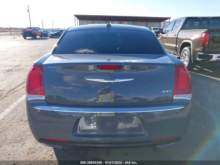 VIN 2C3CCAEG7JH275673 2018 CHRYSLER 300 LIMITED