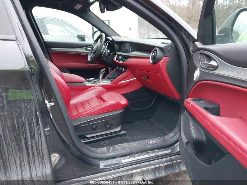 2018 ALFA ROMEO STELVIO TI SPORT AWD - ZASFAKNN6J7C12084