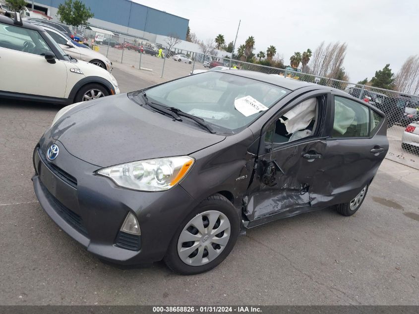 2013 TOYOTA PRIUS C THREE - JTDKDTB33D1547933
