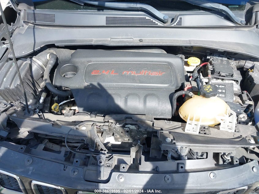 VIN 3C4NJCBB9JT461253 2018 JEEP COMPASS LATITUDE