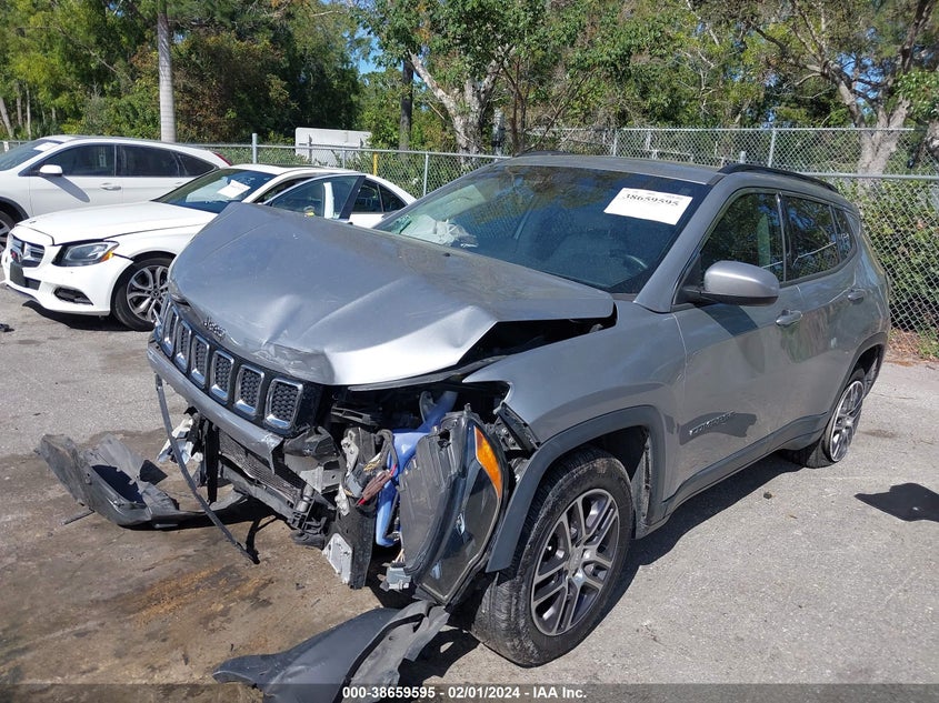 VIN 3C4NJCBB9JT461253 2018 JEEP COMPASS LATITUDE
