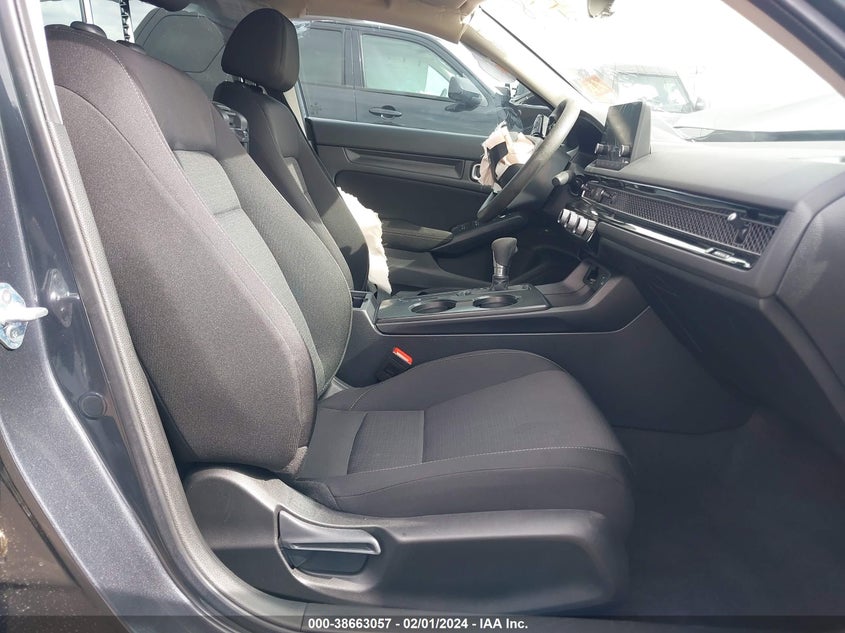 VIN 2HGFE2F2XPH553472 2023 HONDA CIVIC LX