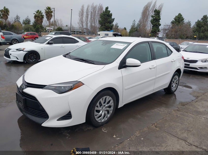VIN 2T1BURHE4KC245524 2019 TOYOTA COROLLA LE