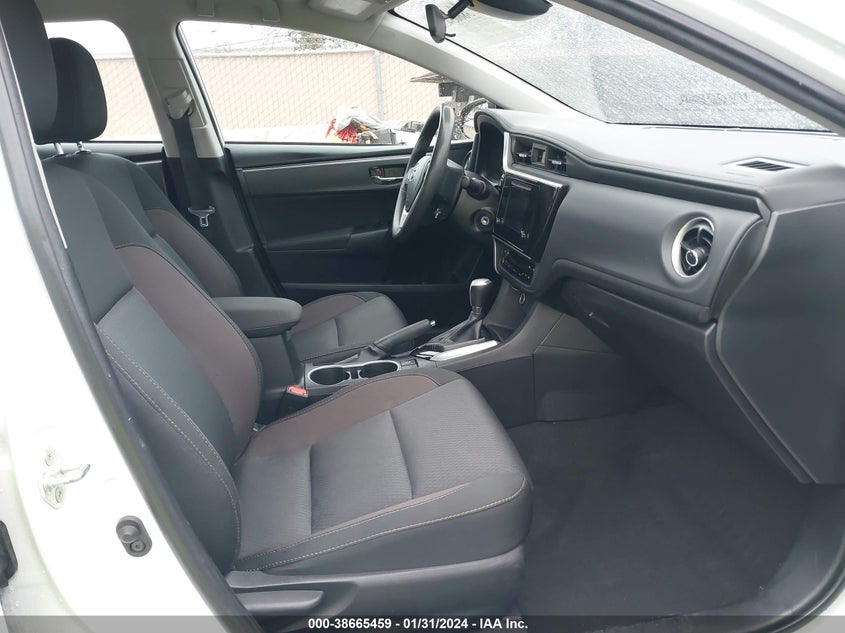 VIN 2T1BURHE4KC245524 2019 TOYOTA COROLLA LE
