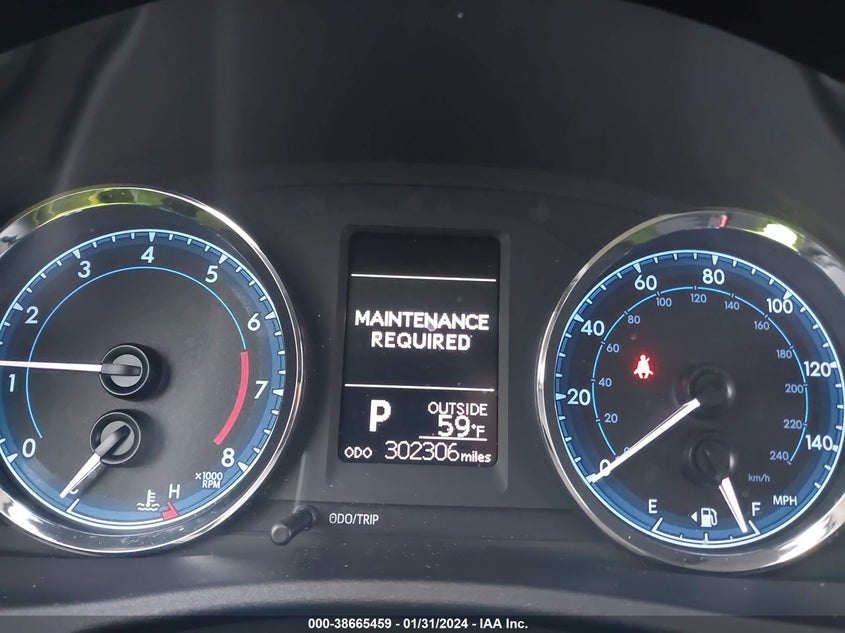 VIN 2T1BURHE4KC245524 2019 TOYOTA COROLLA LE