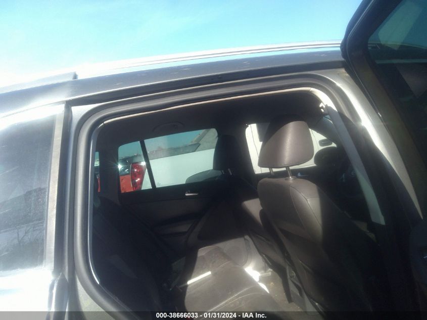 2014 VOLKSWAGEN TIGUAN SE - WVGAV3AXXEW600740
