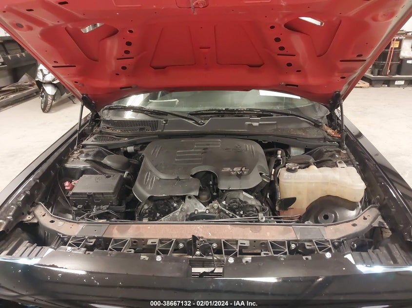 VIN 2C3CDZAG9JH333882 2018 DODGE CHALLENGER SXT PLUS