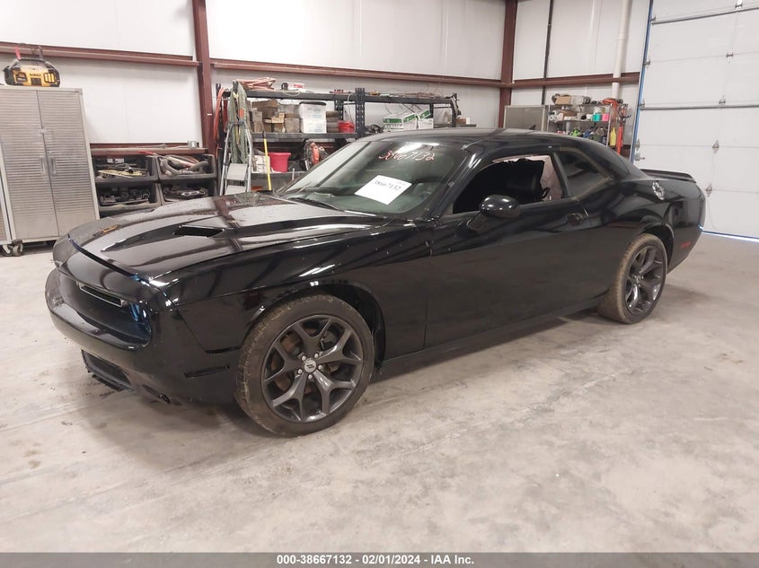 VIN 2C3CDZAG9JH333882 2018 DODGE CHALLENGER SXT PLUS