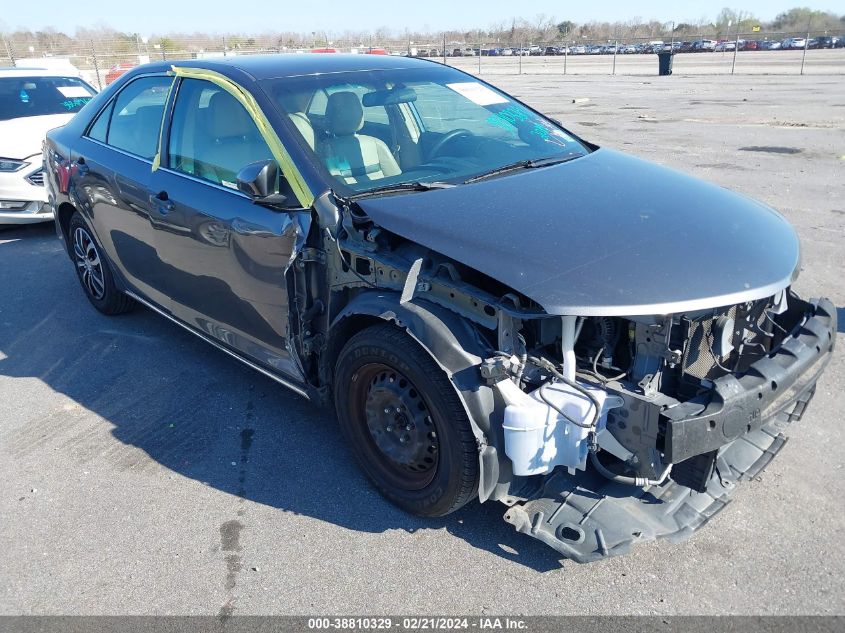 Lot #2539240411 2014 TOYOTA CAMRY LE salvage car
