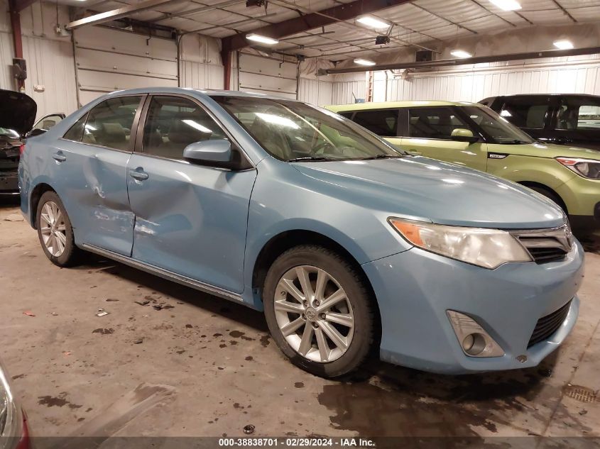 Lot #2541532180 2012 TOYOTA CAMRY XLE salvage car