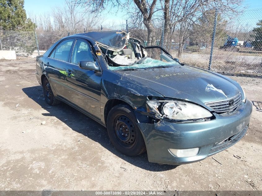 Lot #2541532096 2005 TOYOTA CAMRY XLE salvage car