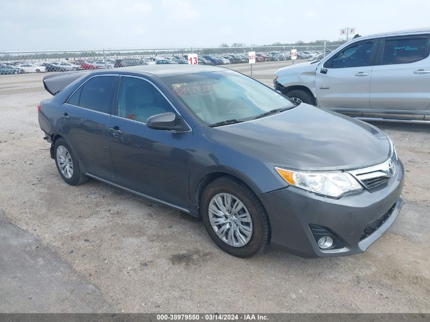 Lot #2541531593 2013 TOYOTA CAMRY LE salvage car