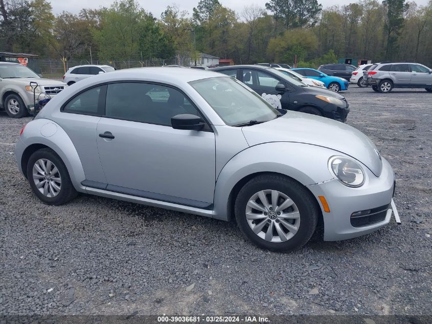 Lot #2525405070 2014 VOLKSWAGEN BEETLE 1.8T ENTRY salvage car