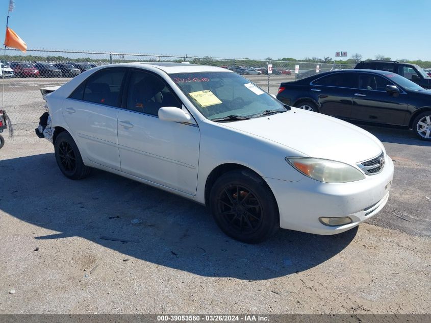 Lot #2541531461 2004 TOYOTA CAMRY LE salvage car
