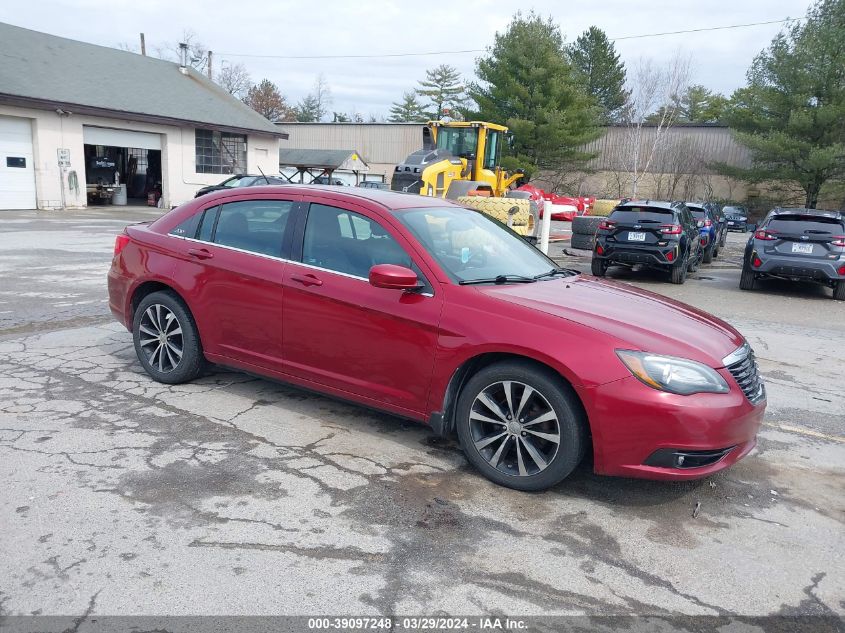 Lot #2526550791 2013 CHRYSLER 200 LIMITED salvage car