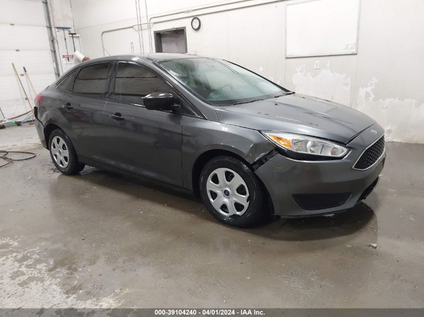 Lot #2523114913 2017 FORD FOCUS S salvage car