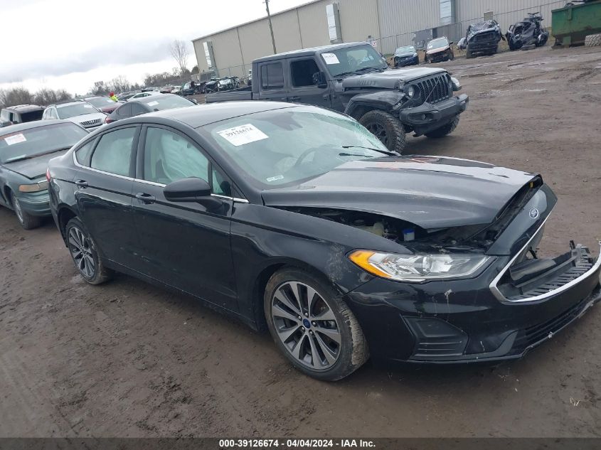 Lot #2541525201 2020 FORD FUSION SE salvage car