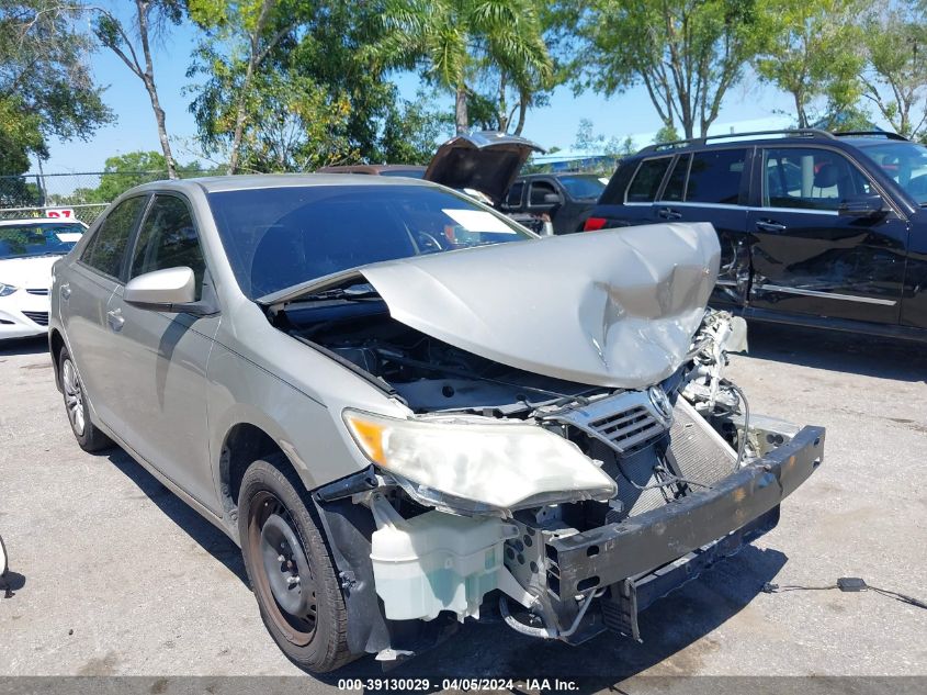 Lot #2539236207 2014 TOYOTA CAMRY L salvage car