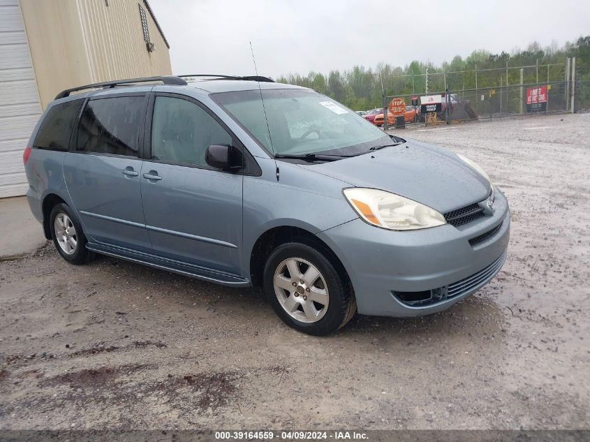Lot #2539239107 2004 TOYOTA SIENNA LE salvage car