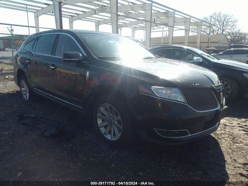 Lot #2534658013 2016 LINCOLN MKT LIVERY salvage car