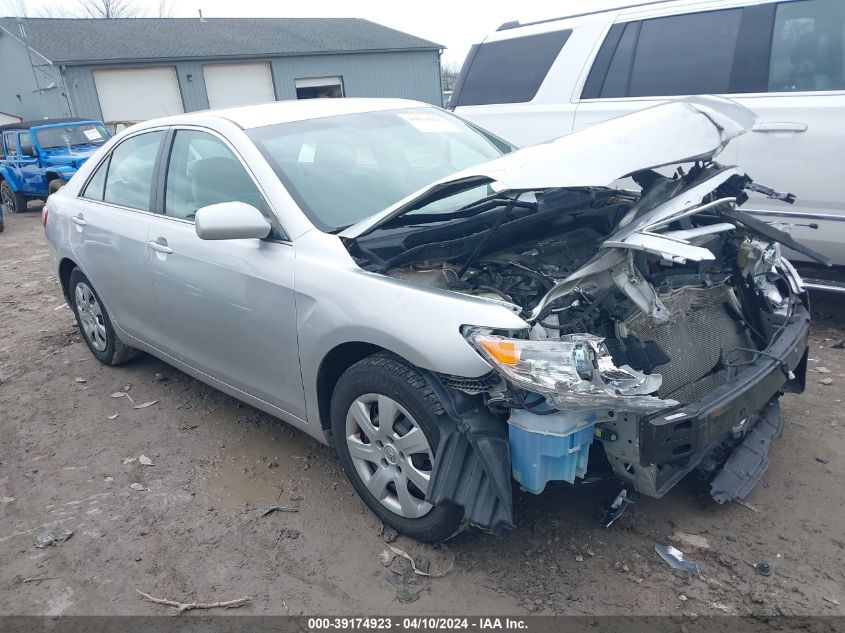 Lot #2525402951 2010 TOYOTA CAMRY LE salvage car