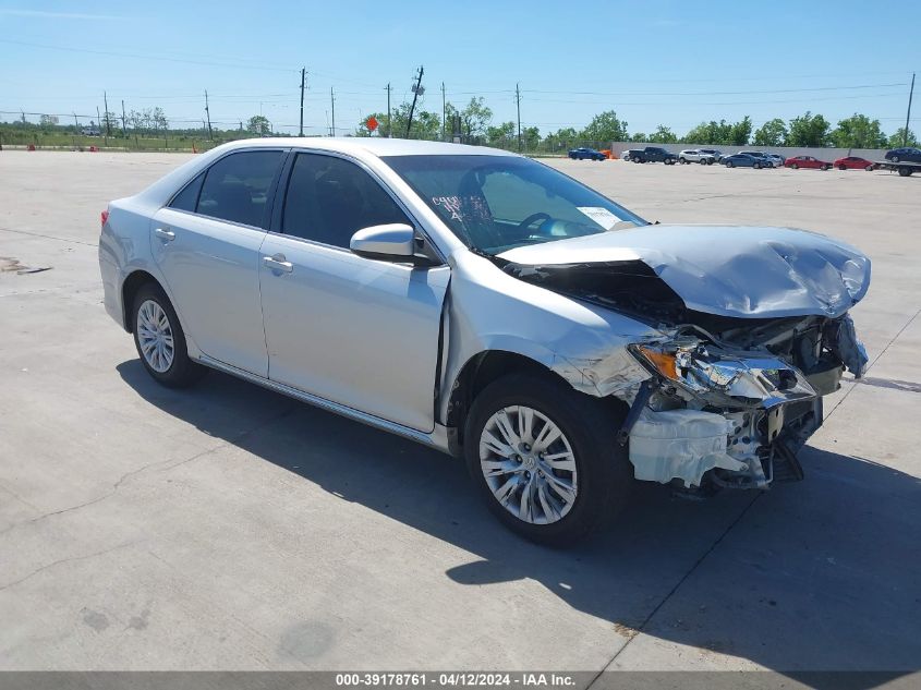 Lot #2539232727 2012 TOYOTA CAMRY LE salvage car