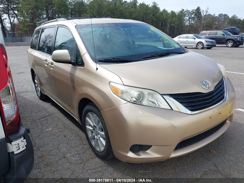 Lot #2525403186 2011 TOYOTA SIENNA LE salvage car